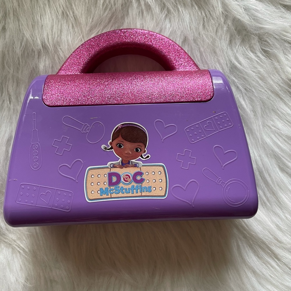 Girls Doc Mcstuffins Medical Kit. Comes From Smoke Free Home.
